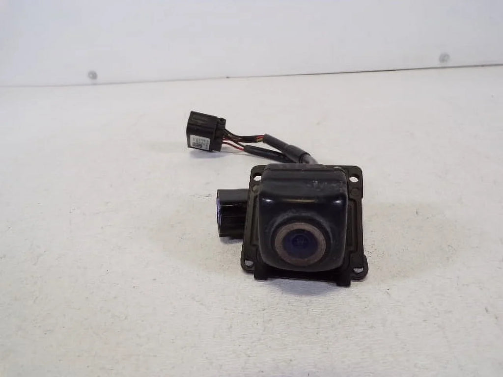 Pre-Owned 15-17 Hyundai Sonata Rear View Backup Camera OEM LKQ (Good)