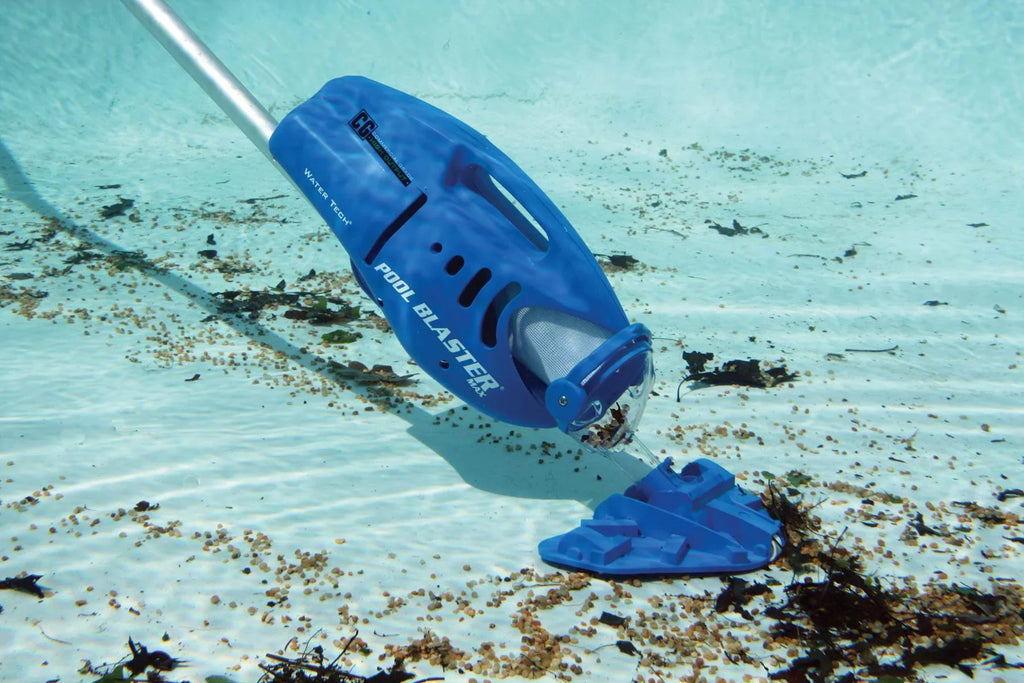 liquid Tech Pool Blaster Max CG Handheld Battery Cleaner Swimming Pool/Spa Vacuum